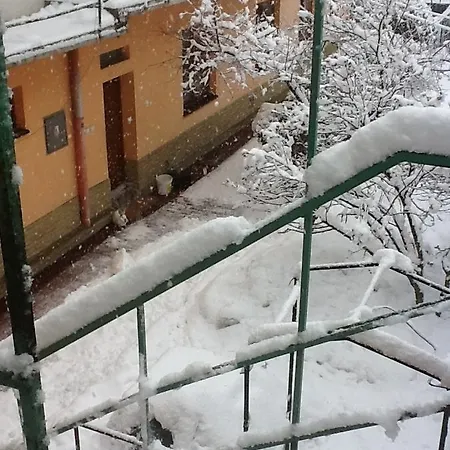 Хостел Juraj's Outback Братислава